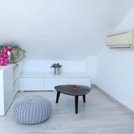 Διαμέρισμα Sunshine *