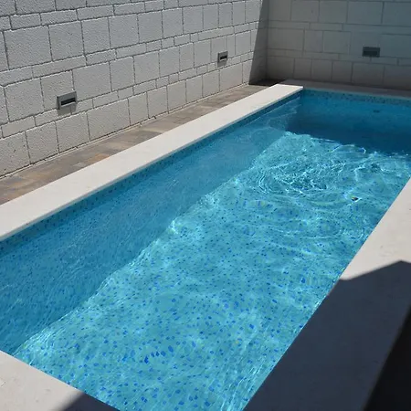 Апартаменти Sunshine